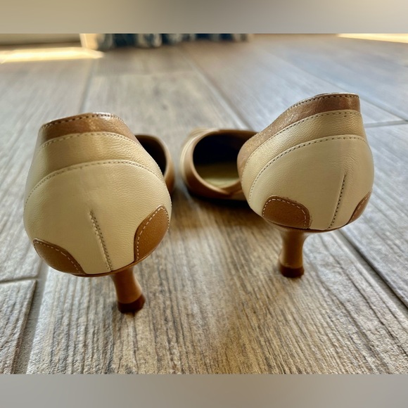 Gianni Bini Leather Vivian Pointy Toe Heels - Picture 5 of 12